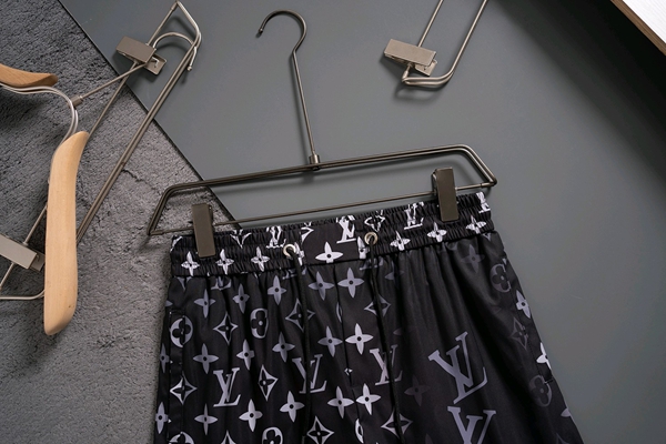 ブランドハーフパンツ側面デザイン